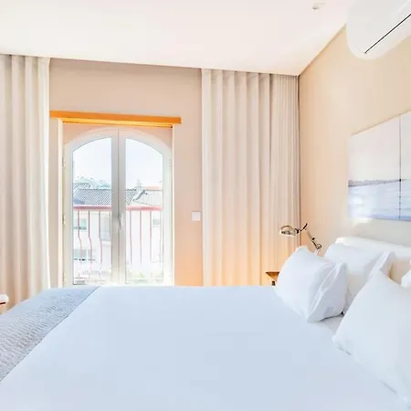 Cascais Elegant & Pool Retreat