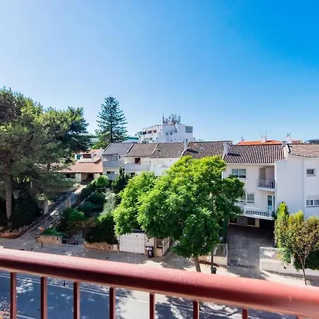 アパート Cascais Elegant & Pool Retreat カスカイス
