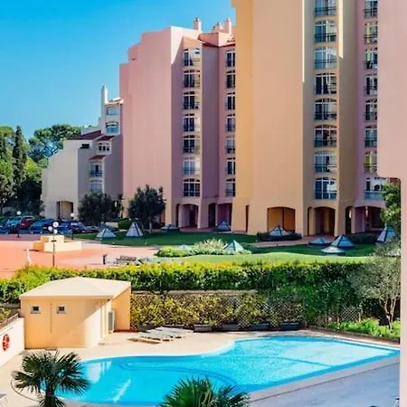 Cascais Elegant & Pool Retreat アパート カスカイス