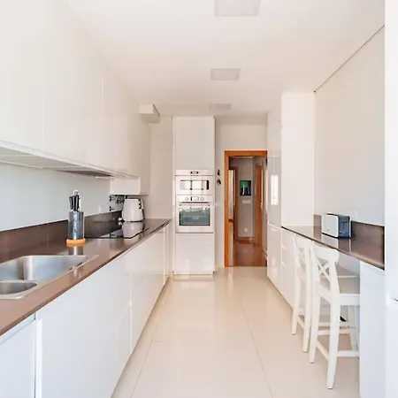 アパート Cascais Elegant & Pool Retreat *