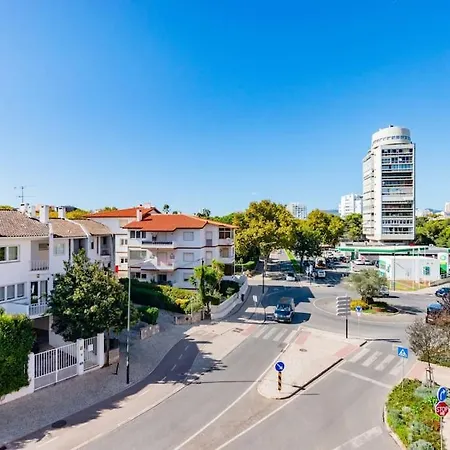 Cascais Elegant & Pool Retreat * カスカイス